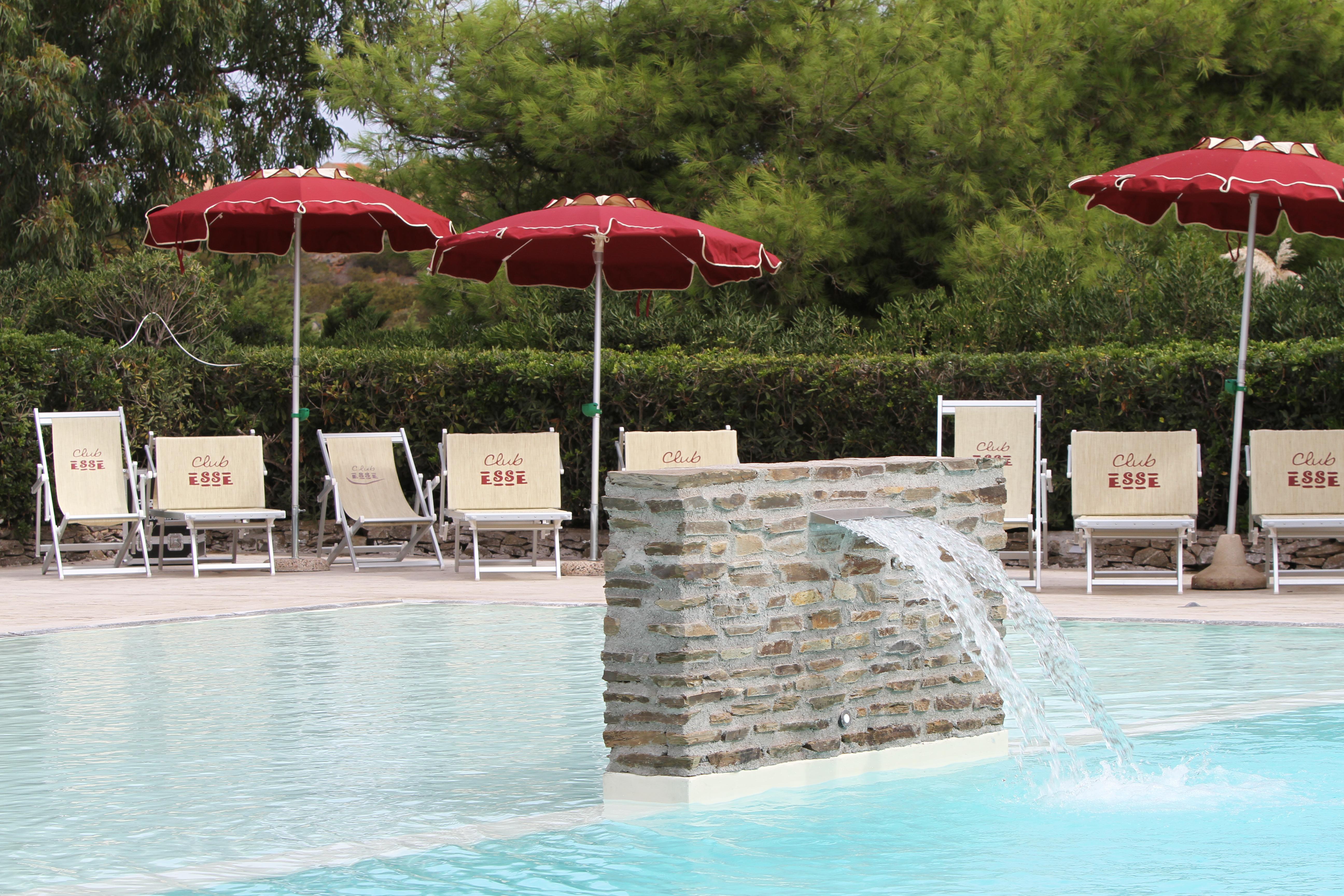 Club Esse Sporting Hotel Stintino Exterior photo