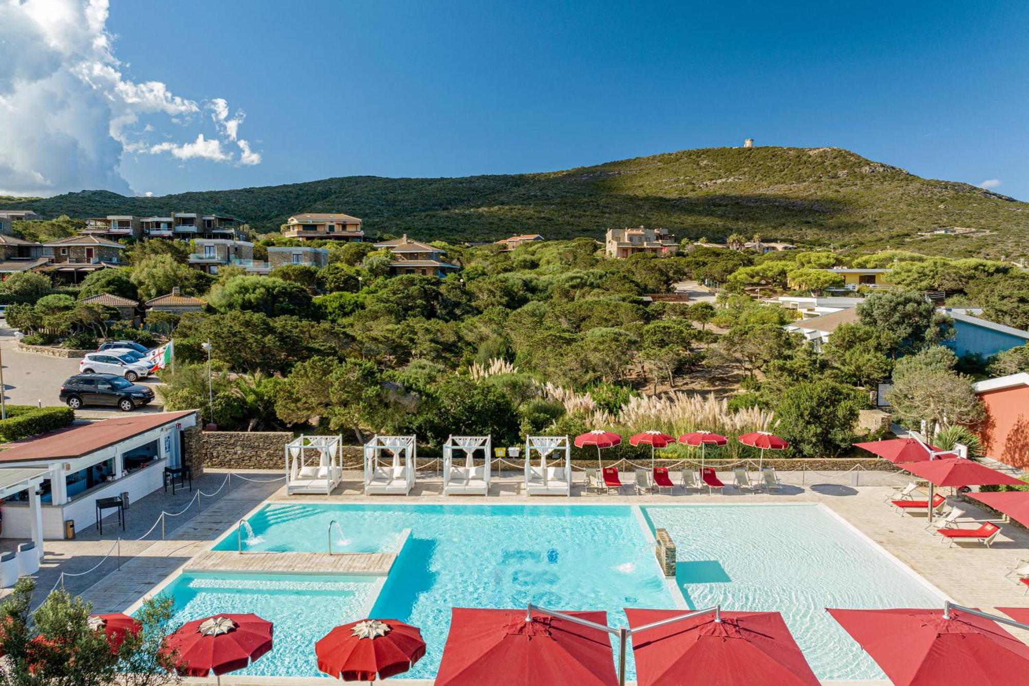Club Esse Sporting Hotel Stintino Exterior photo
